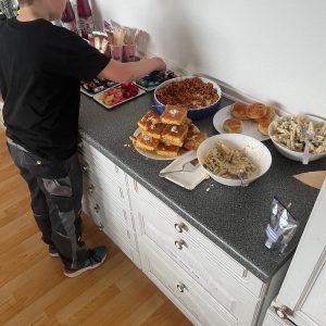 Das leckere Buffet beim Vielfaltstreff bei Dialog maximun e.V.